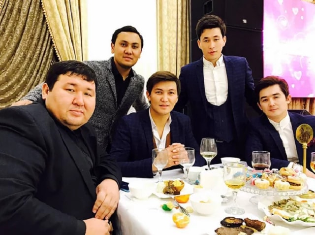 Серік Ибрагимов 500 адамға дүркіретіп той жасады (фото, видео)