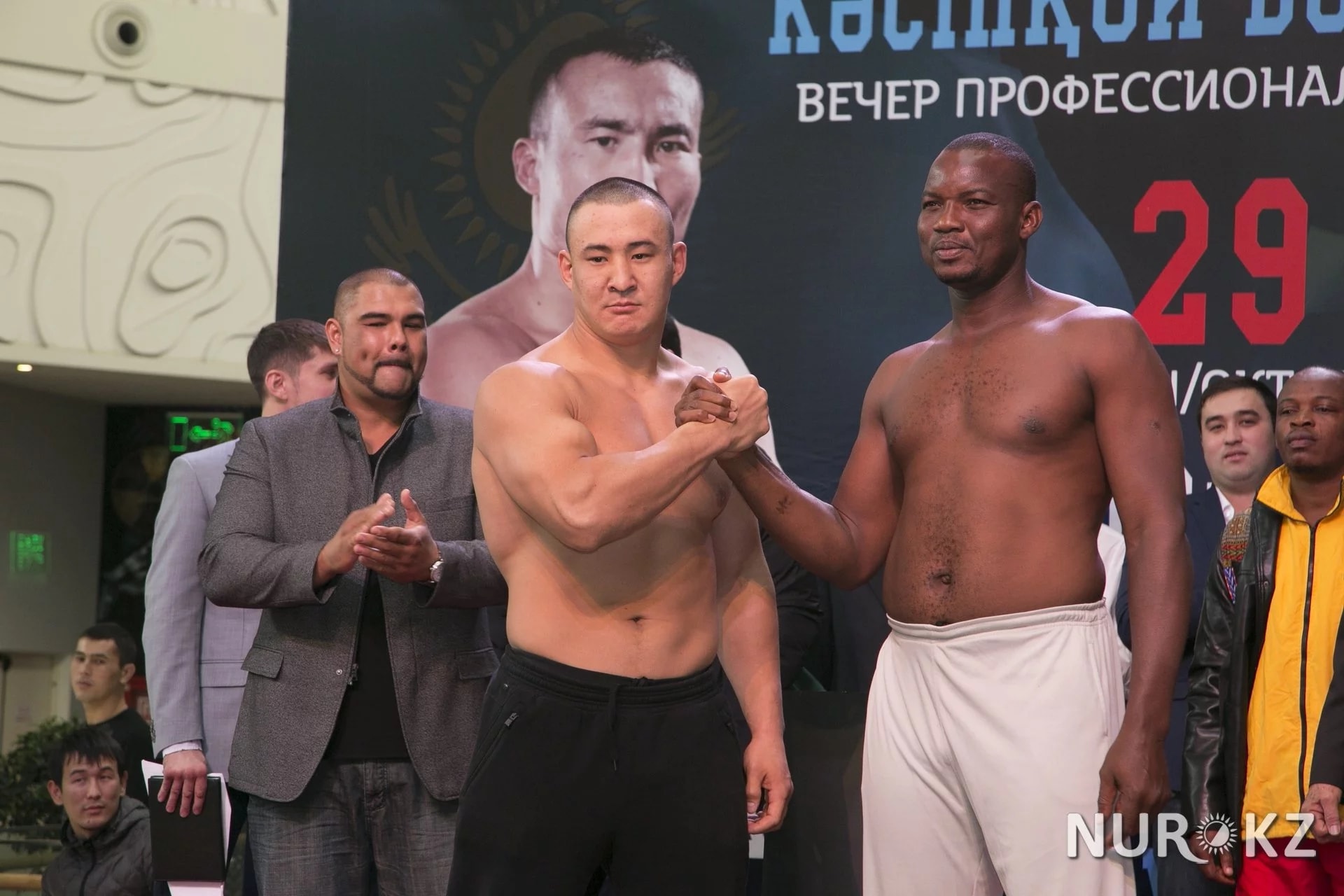 Қазақ боксшылары қарсыластарымен жекпе-жек басталмай тұрып төбелесіп қалды (фото)