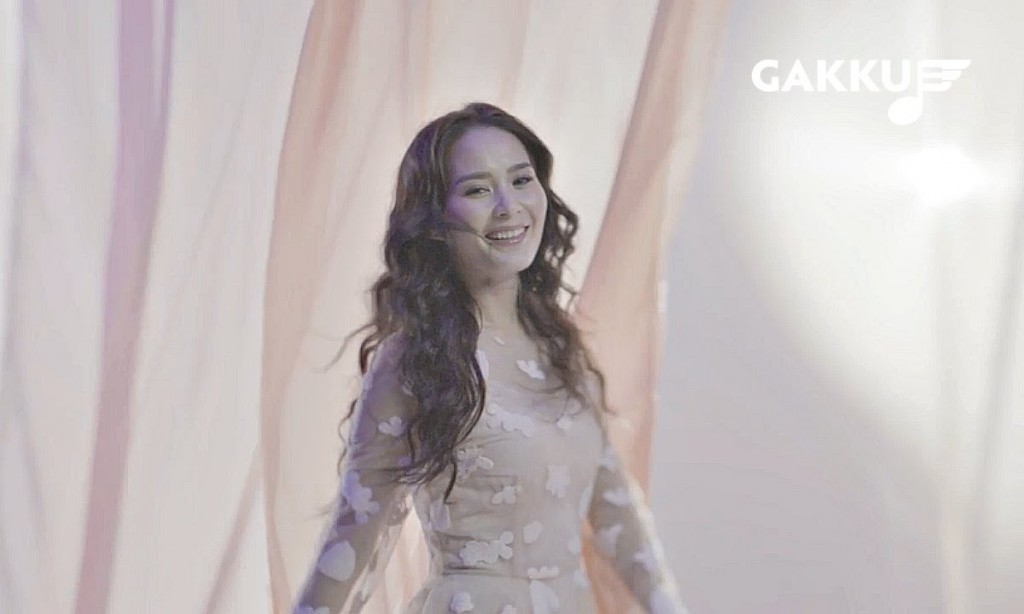 Индира Елемес - Маған сыйла