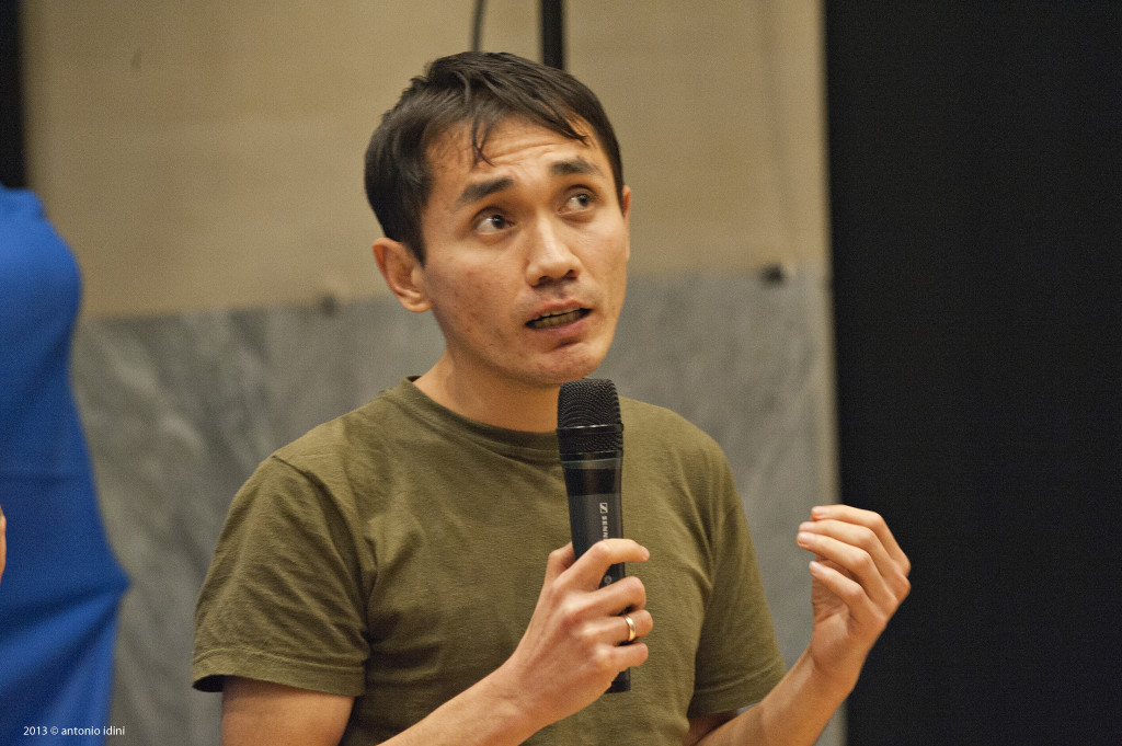 Режиссер Ержанов "Қазақфильм" вице-президентінің ақша жымқырғанын сахнада мәлімдеді